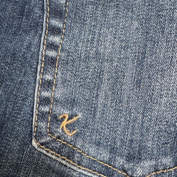 Kut from the Kloth Gidget Fray Short Dark Wash Size 8 - Picture 4 of 6